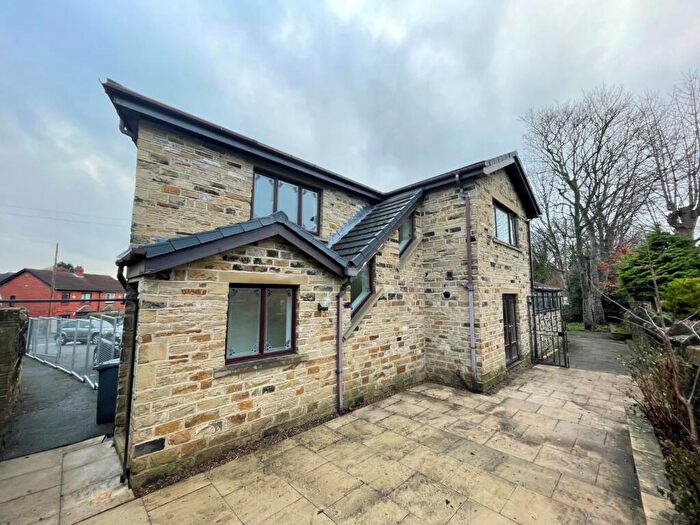 2 Bedroom Flat To Rent In Burley Hill Drive, Burley, Leeds, LS4