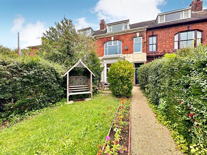 2 Bedroom Maisonette For Sale In Suffolk Terrace, Seaton Road, Hornsea, HU18