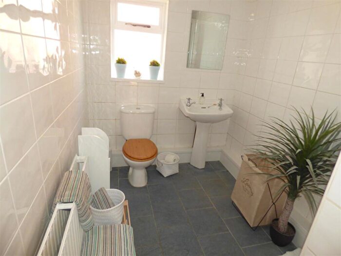 1 Bedroom Flat To Rent In Chillingham Road, Heaton, NE6