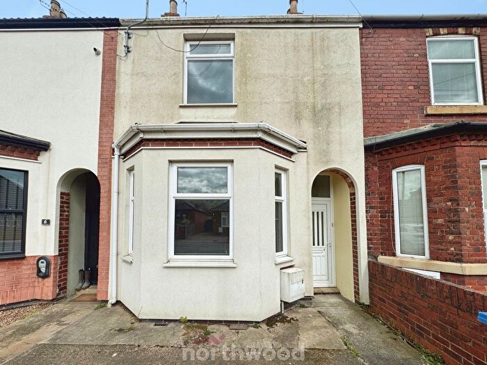 2 Bedroom Terraced House For Sale In Plantation Road, Thorne, Doncaster, DN8