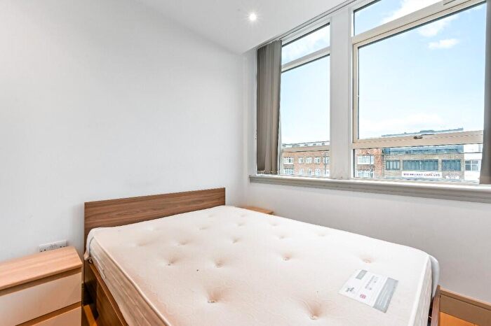 1 Bedroom Flat To Rent In Imperial Drive, Harrow, Middlesex, HA2