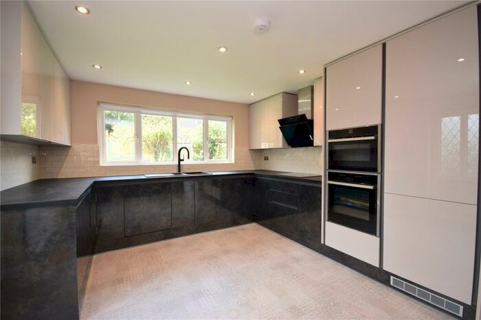 4 Bedroom Detached House To Rent In St Helens Way, Adel, Leeds, LS16