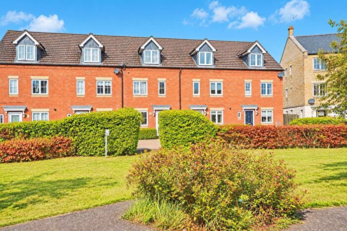 4 Bedroom Terraced House To Rent In Grange Park, Northampton, NN4