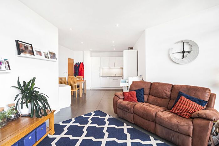 2 Bedroom Flat To Rent In Wick Tower, Powis Street, London, SE18