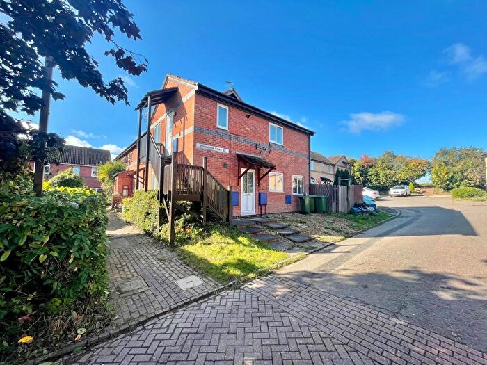 1 Bedroom Maisonette To Rent In Harlestone Court, Giffard Park, MK14