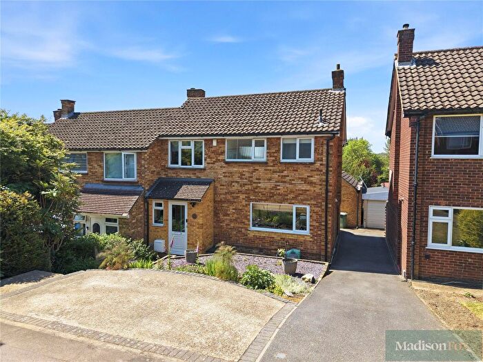 3 Bedroom Semi Detached House For Sale In The Friars, Chigwell, IG7