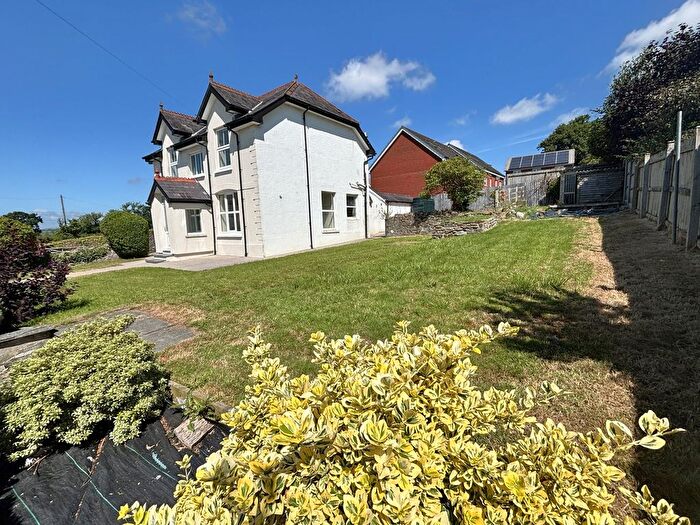 3 Bedroom Detached House For Sale In Roman Road, Carmarthen, SA31