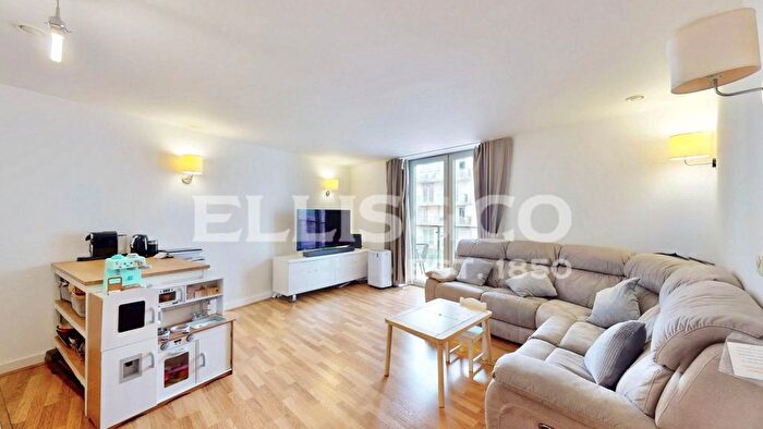 2 Bedroom Flat To Rent In Quadrant Court, Empire Way, Wembley, HA9