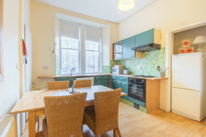 1 Bedroom Flat To Rent In Lochrin Place Edinburgh United Kingdom, EH3