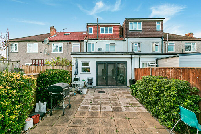 4 Bedroom Terraced House For Sale In Grove Road, Mitcham, CR4