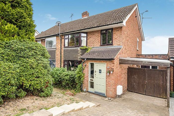 4 Bedroom House For Sale In The Ridgeway, Marlow, SL7