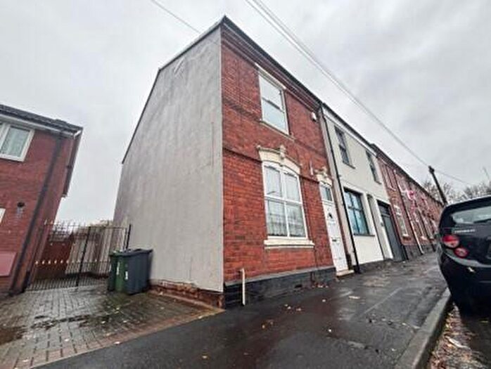 2 Bedroom House To Rent In Tantany Lane, West Bromwich, B71