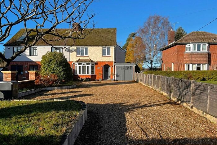 3 Bedroom Semi-Detached House For Sale In Broad Road, Braintree, CM7