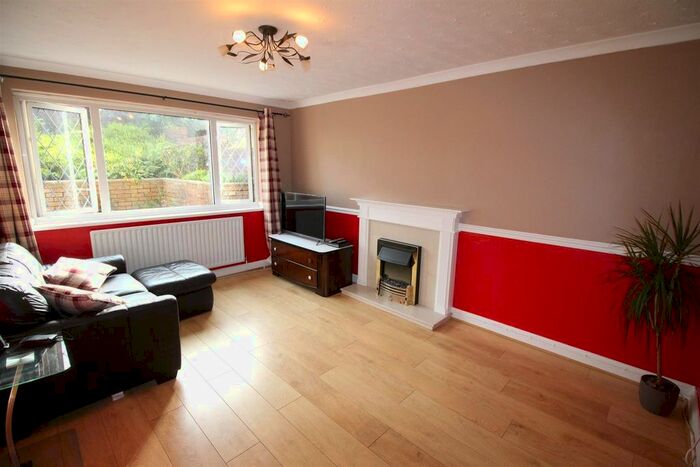 4 Bedroom Semi-Detached House To Rent In Vale View, Risca, Newport, NP11