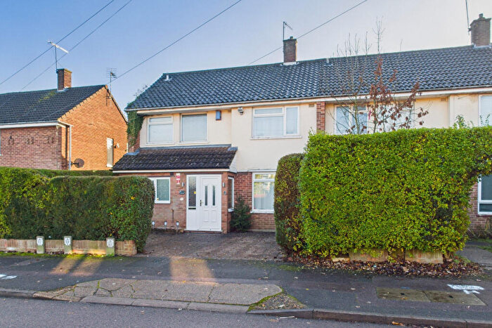 3 Bedroom End Of Terrace House For Sale In Vauxhall Road, Hemel Hempstead, HP2