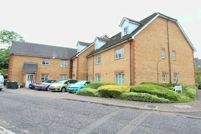 1 Bedroom Flat To Rent In The Wickets, Luton, LU2