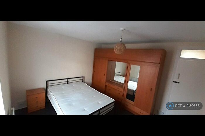 3 Bedroom Terraced House To Rent In Brock Road, London, E13