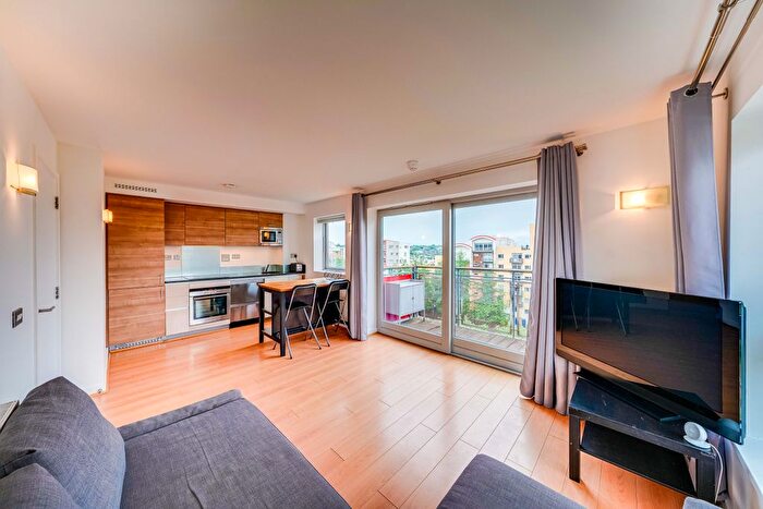 1 Bedroom Flat For Sale In John Harrison Way, London, SE10