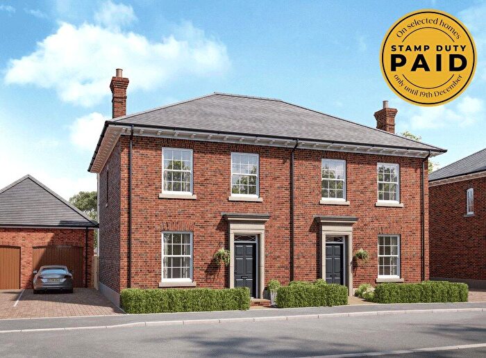 3 Bedroom Semi-Detached House For Sale In Mountbatten Park, North Baddesley, Southampton, Hampshire, SO52