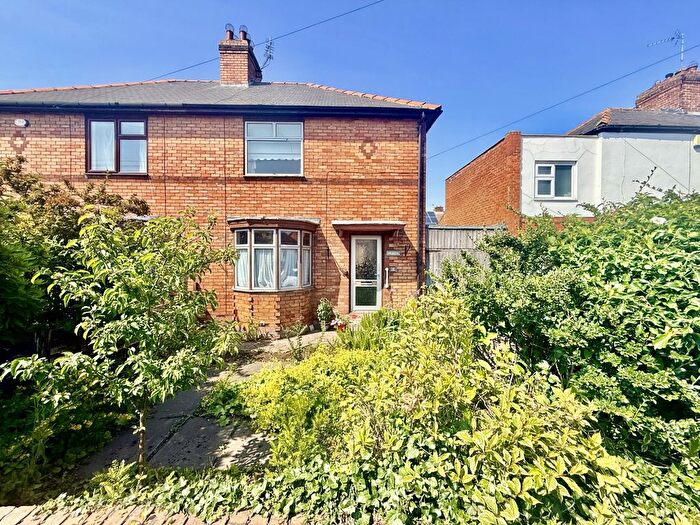 2 Bedroom Semi-Detached House For Sale In Finchale Road, Durham, DH1