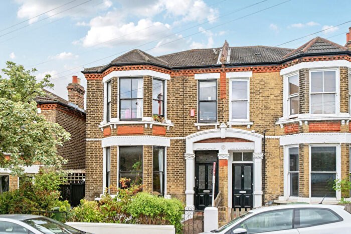 3 Bedroom Semi Detached House For Sale In Vesta Road, Brockley, London, SE4