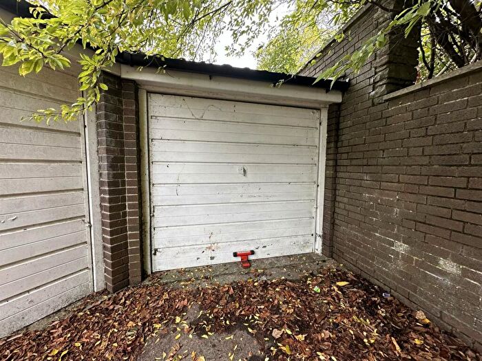 Garage / Parking To Rent In Dyrham, Frenchay, BS16