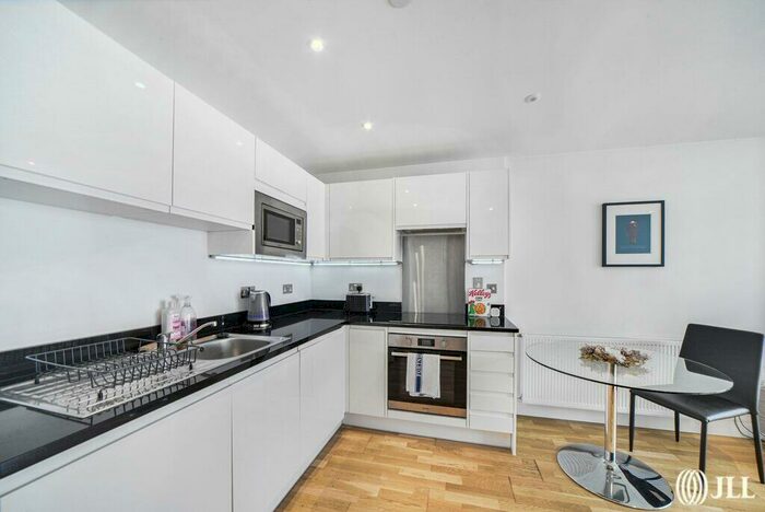 1 Bedroom Flat To Rent In St. Annes Street London, E14