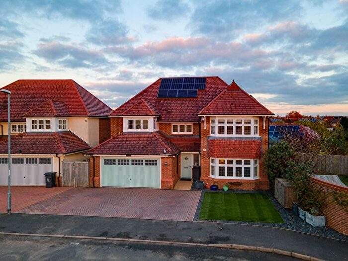 4 Bedroom Detached House For Sale In Doherty Avenue, Worcester, WR2