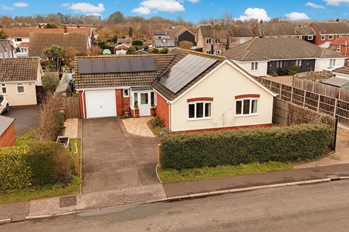 3 Bedroom Detached Bungalow For Sale In Loddon Road, Ditchingham, Bungay, NR35