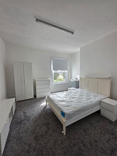 Property To Rent In Manor Road, Westcliff-On-Sea, SS0