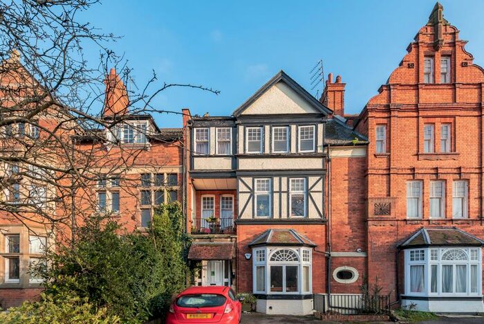 2 Bedroom Flat To Rent In East Park Parade, Kingsley, Northampton, NN1