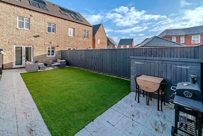 3 Bedroom Terraced House For Sale In Steer Street, Leyland, PR26