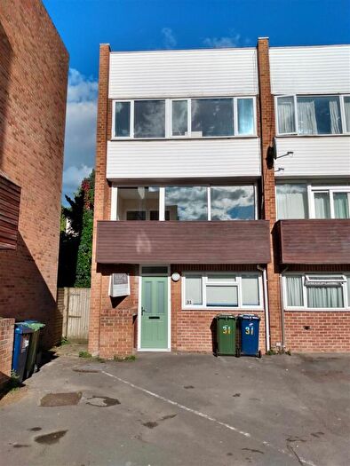 6 Bedroom House To Rent In Horwood Close, OX3