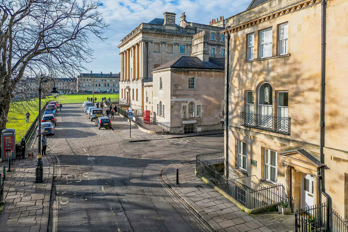 2 Bedroom Apartment To Rent In Brock Street, Bath, BA1