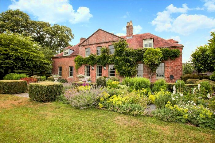 5 Bedroom Detached House To Rent In Witchampton, Wimborne, Dorset BH21