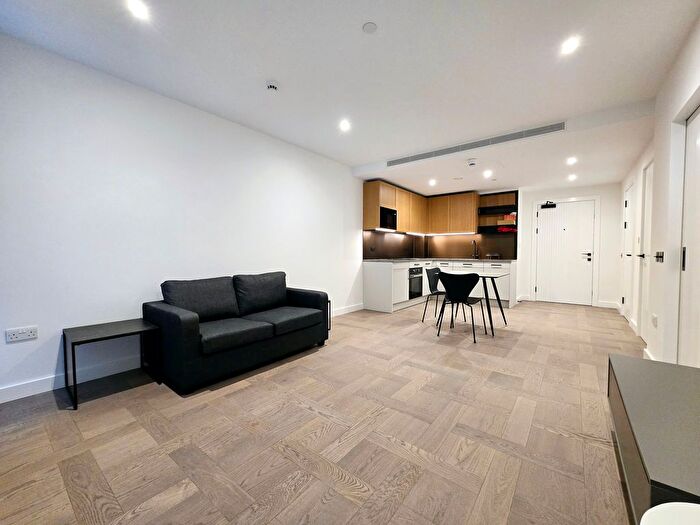 1 Bedroom Flat To Rent In Merrino Gardens, London Dock, Tower Bridge, E1W