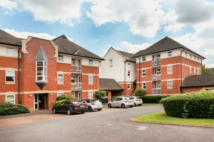 2 Bedroom Apartment To Rent In Jackman Close, Abingdon, OX14