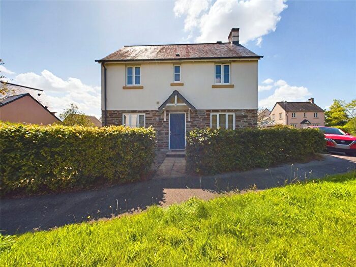 3 Bedroom Detached House For Sale In Boconnoc Avenue, Callington, Cornwall, PL17
