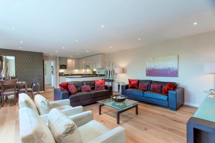3 Bedroom Flat To Rent In Maida Vale, Maida Vale, W9
