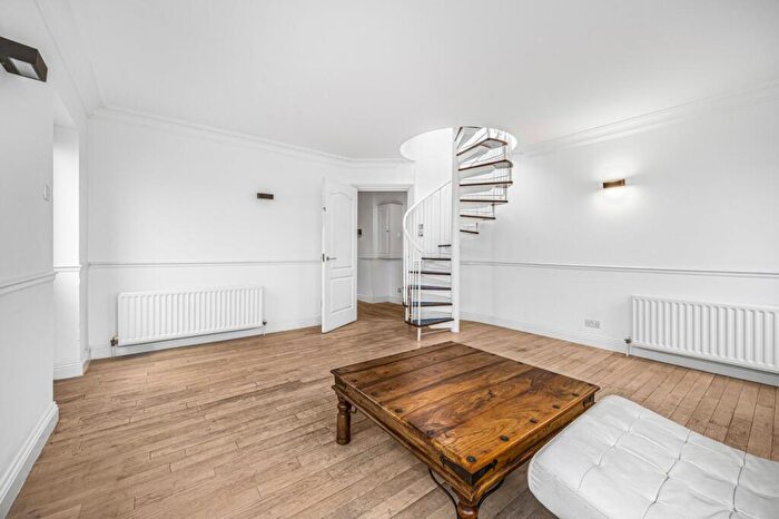 2 Bedroom Flat To Rent In Octagon Court, Rotherhithe Street, SE16