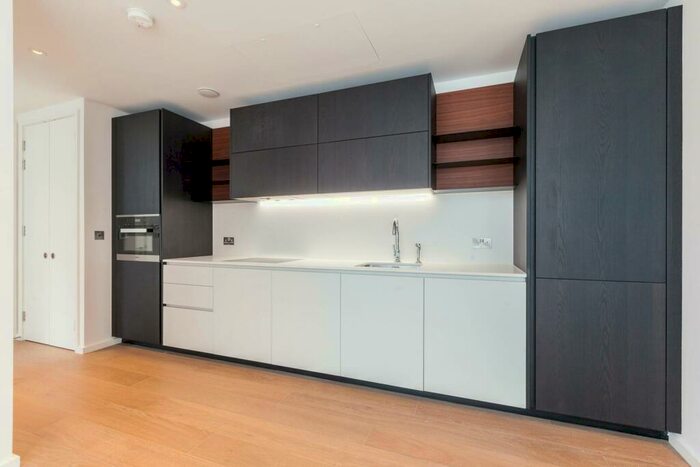 2 Bedroom Flat To Rent In Long Street, Shoreditch, London, E2