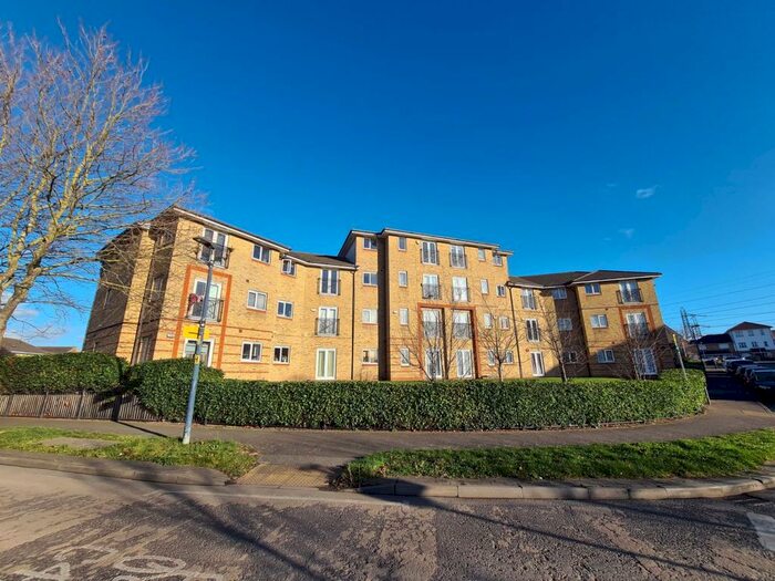 2 Bedroom Flat To Rent In Marine Drive, Trafalgar Court, Barking, IG11