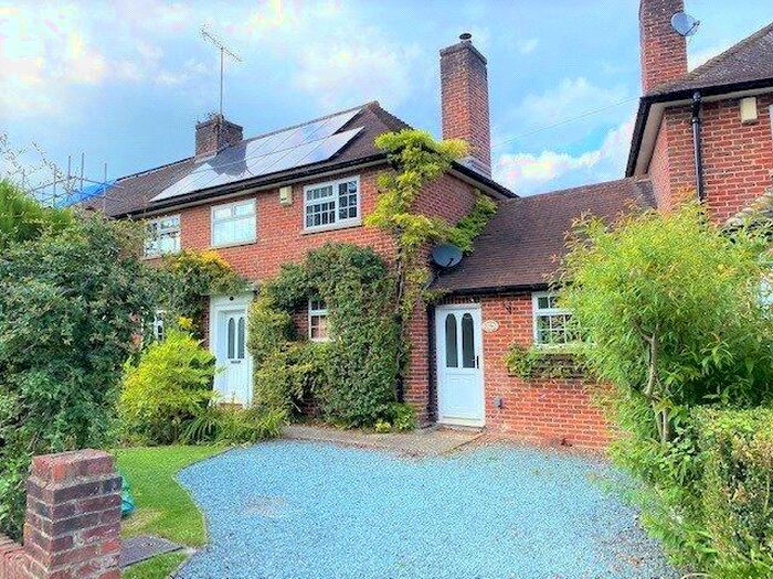 3 Bedroom Semi-Detached House To Rent In Gordons Way, Oxted, Surrey, RH8