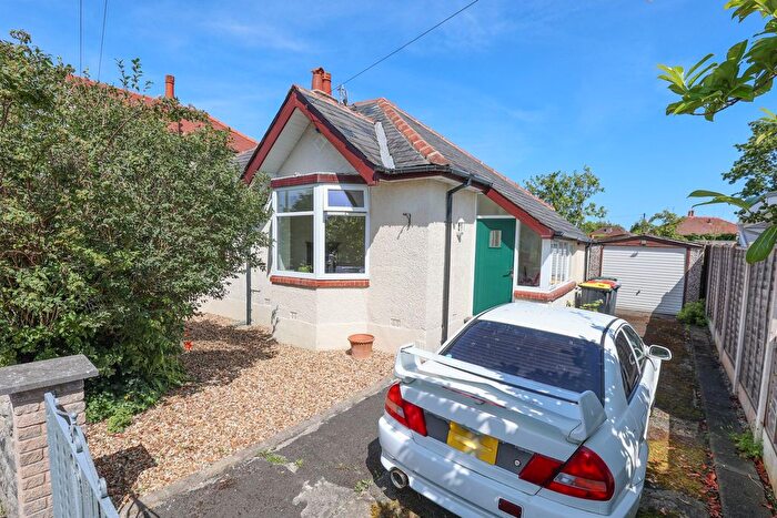 2 Bedroom Bungalow For Sale In Queens Drive, Bare, Morecambe, LA4