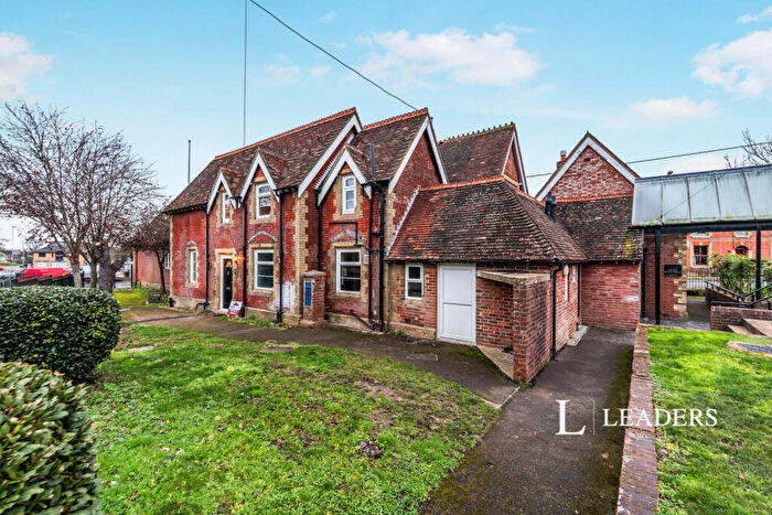 1 Bedroom Flat To Rent In St. Johns Road, Hedge End, Southampton, SO30