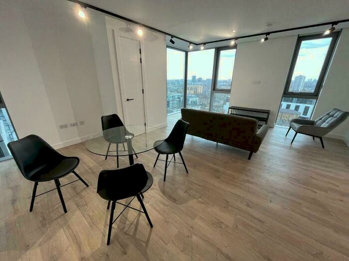 1 Bedroom Flat To Rent In Valencia Tower, City Road, London, EC1V
