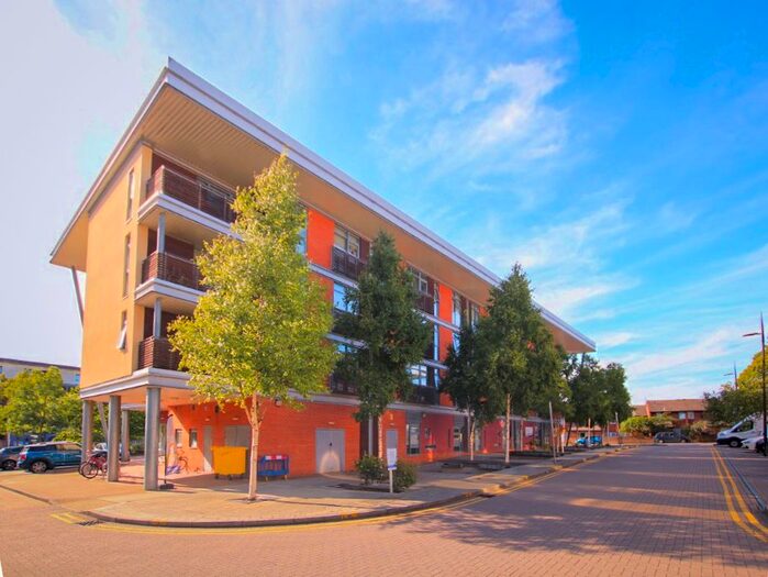 2 Bedroom Flat To Rent In Whippendell Road, Watford, WD18