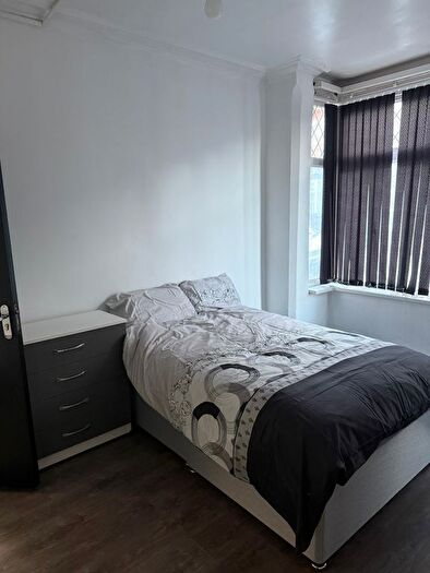 6 Bedroom Terraced House To Rent In Dovey Road, Birmingham, B13
