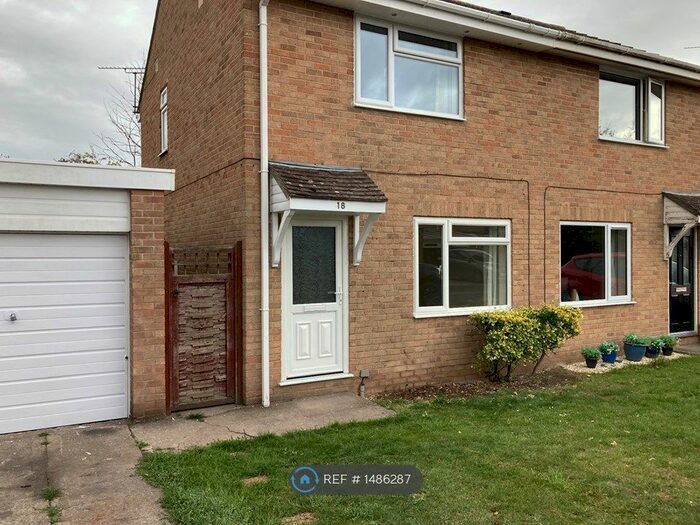 2 Bedroom Semi-Detached House To Rent In Juniper Close, Bridgwater, TA6