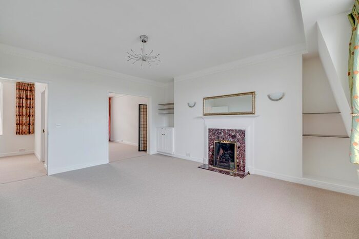 3 Bedroom Flat To Rent In Rivermead Court, Ranelagh Gardens, London, SW6